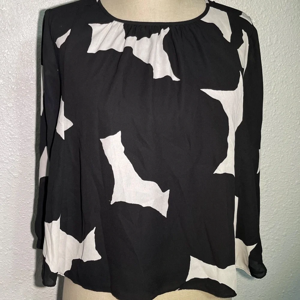 Kate Spade New York Make Magic Blot Dot Swing blouse size medium